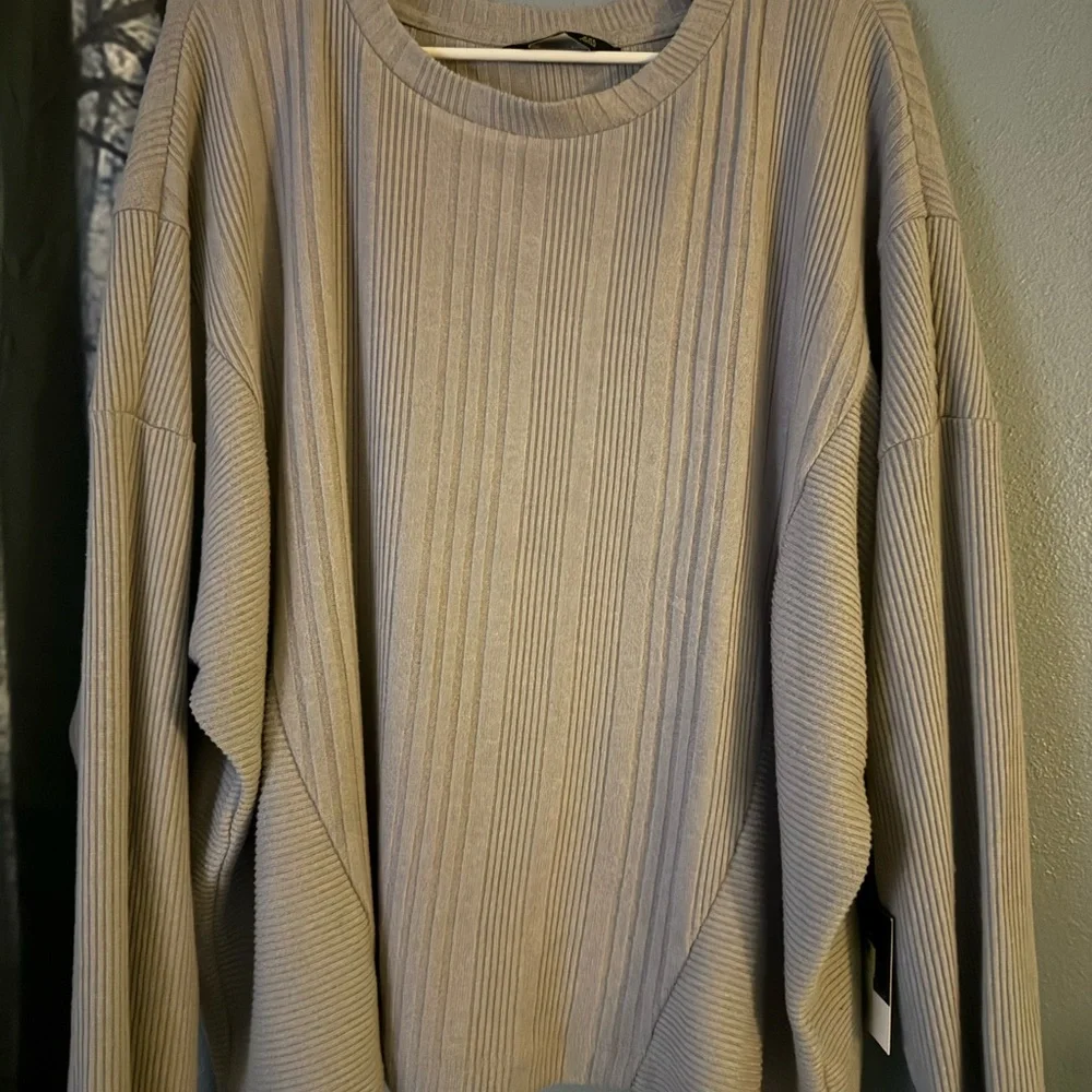 Simply Vera Vera Wang Ribbed Tan Sweater - Picture 1 of 6